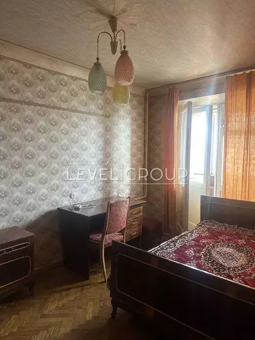 Донецька вул., 57а