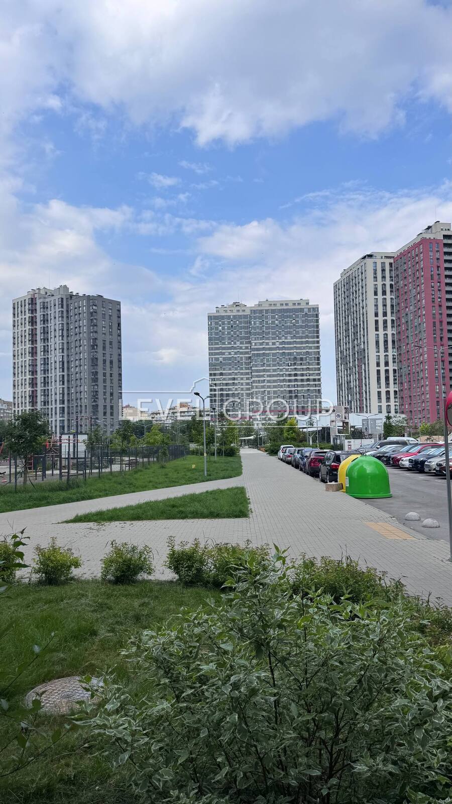 Всеволода Змієнка вул., 13