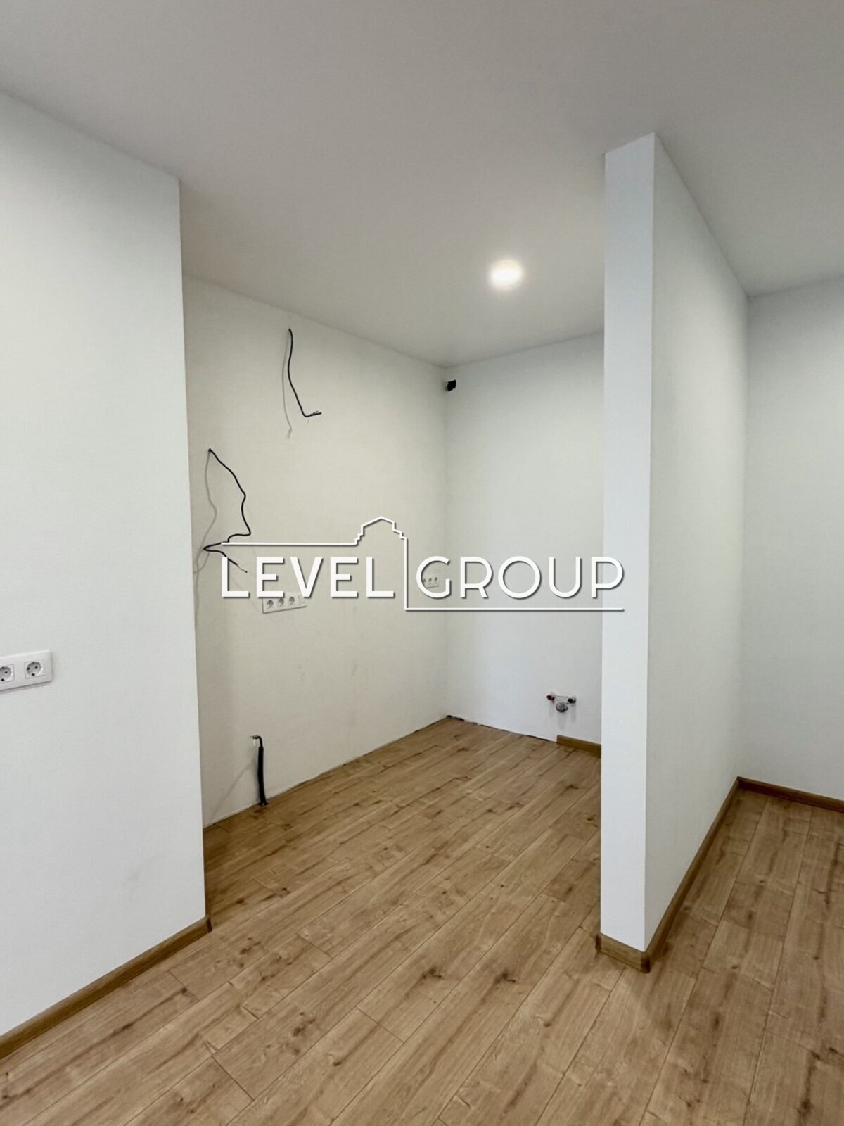 Всеволода Змієнка вул., 15/23