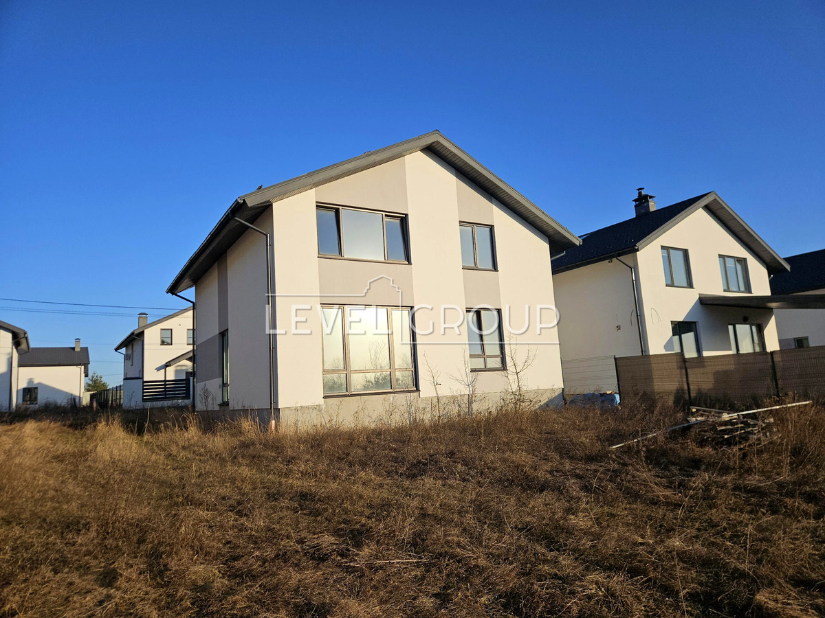 Видова вул., 1