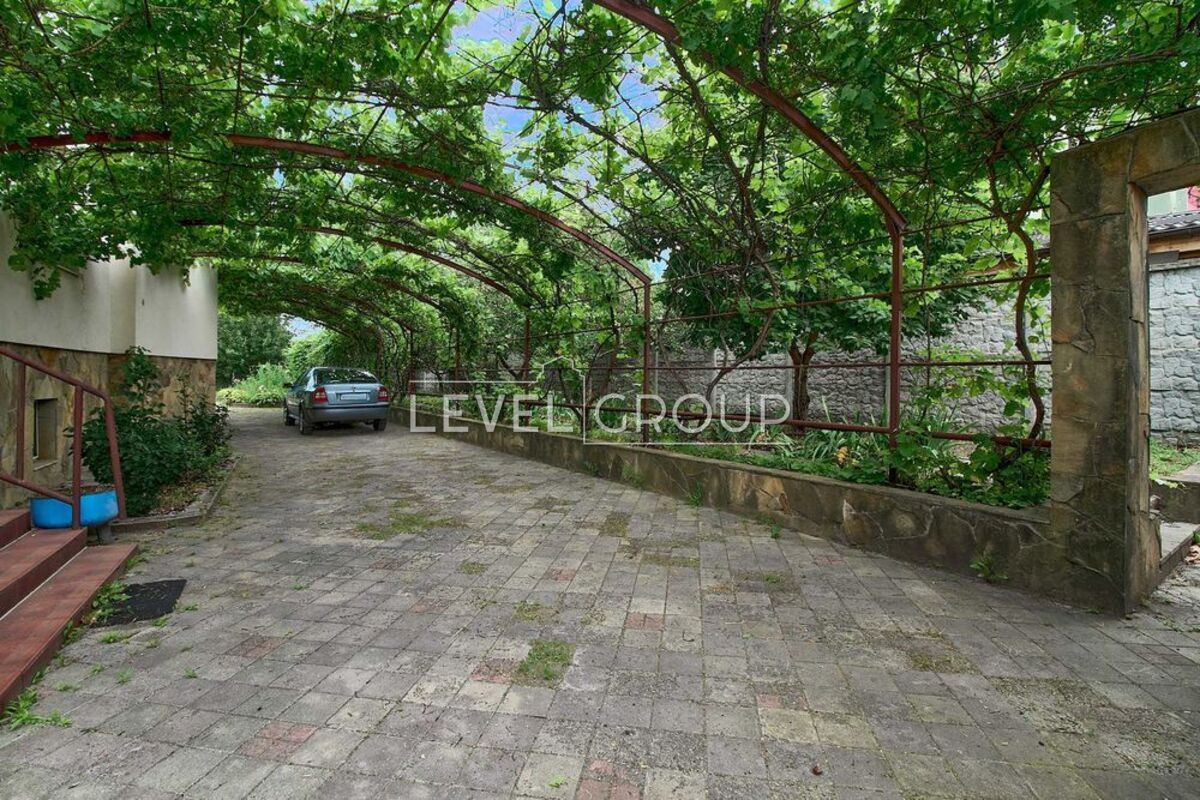 Степова вул., 9-А