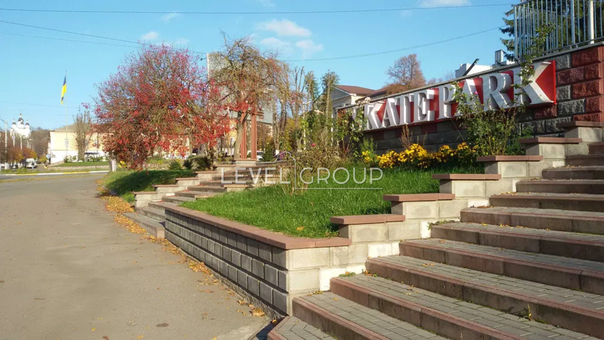 вул. Нова, 20