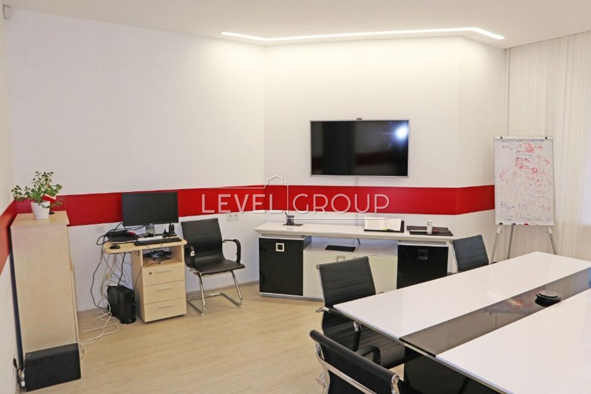 Antonovych St. (Gorky), 131