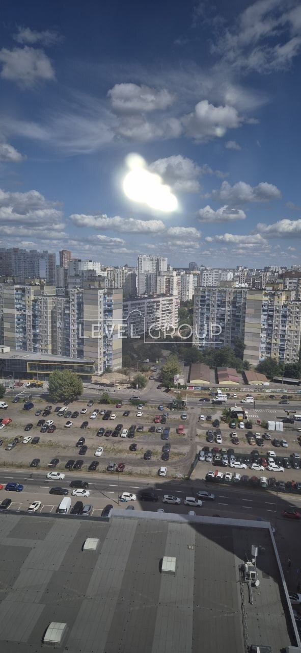 Petro Hryhorenko Ave., 18A