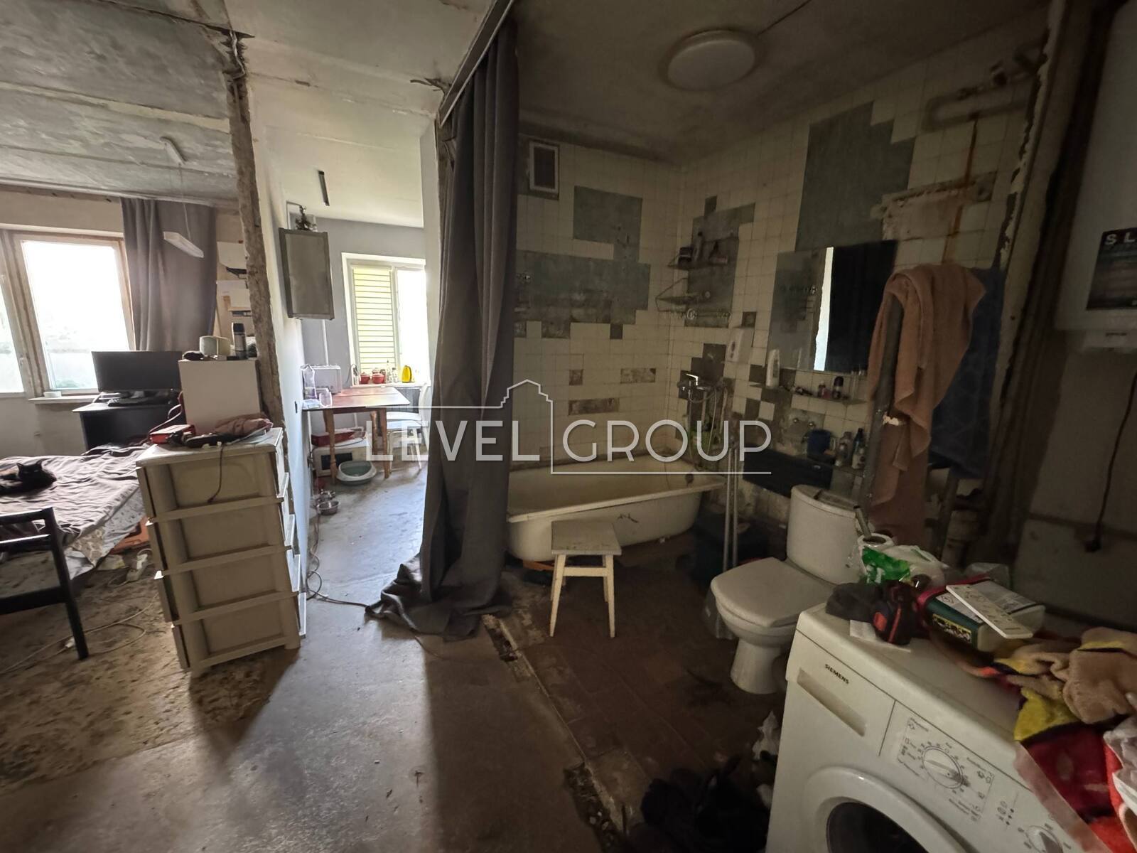 19 Oleg Mudrak St.