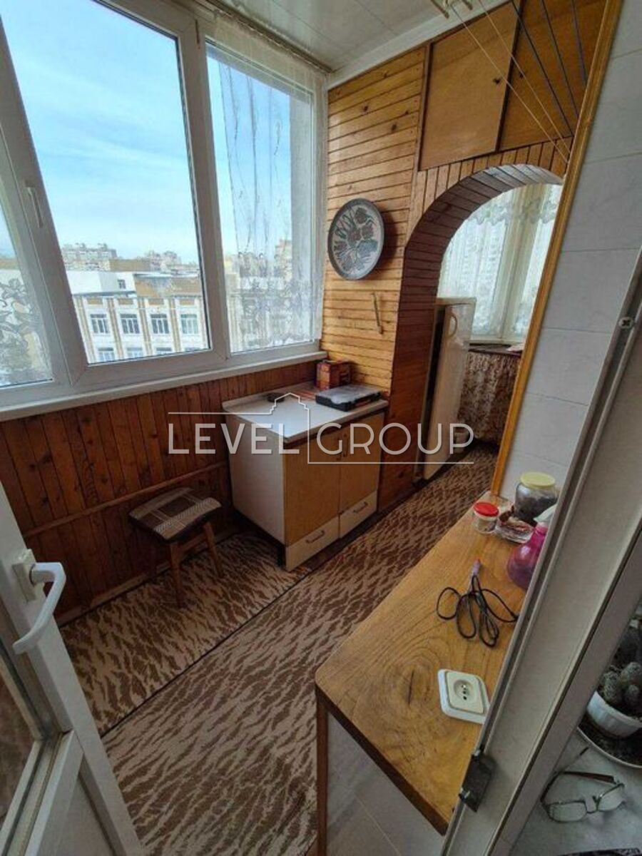 Honore de Balzac St., 75