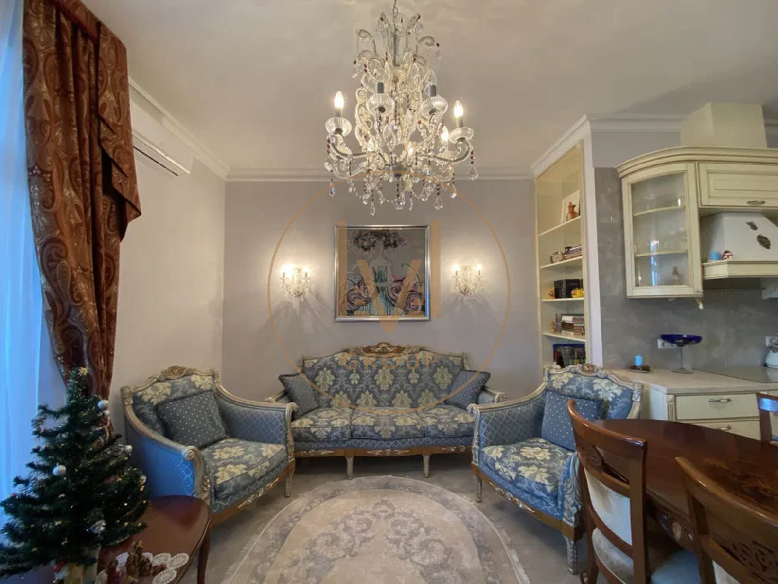 Lesi Ukrainky Blvd., 7V