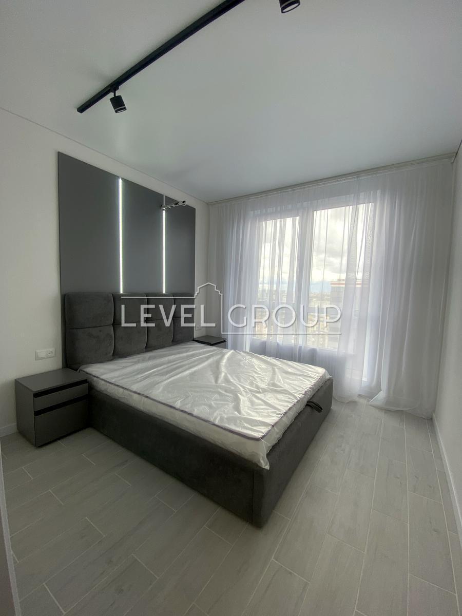 Повітряних Сил просп. (Повітрофлотський), 56