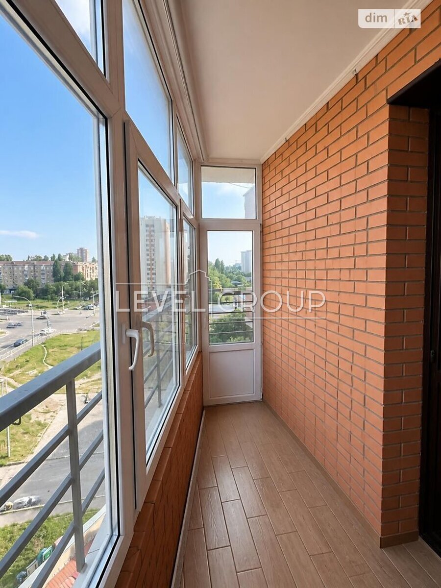 Chokolivskyi Blvd., 42A