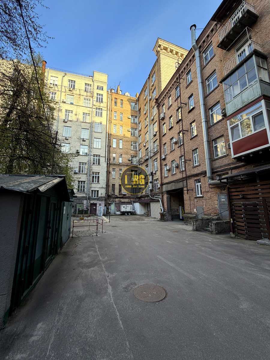 Prorizna St., 4