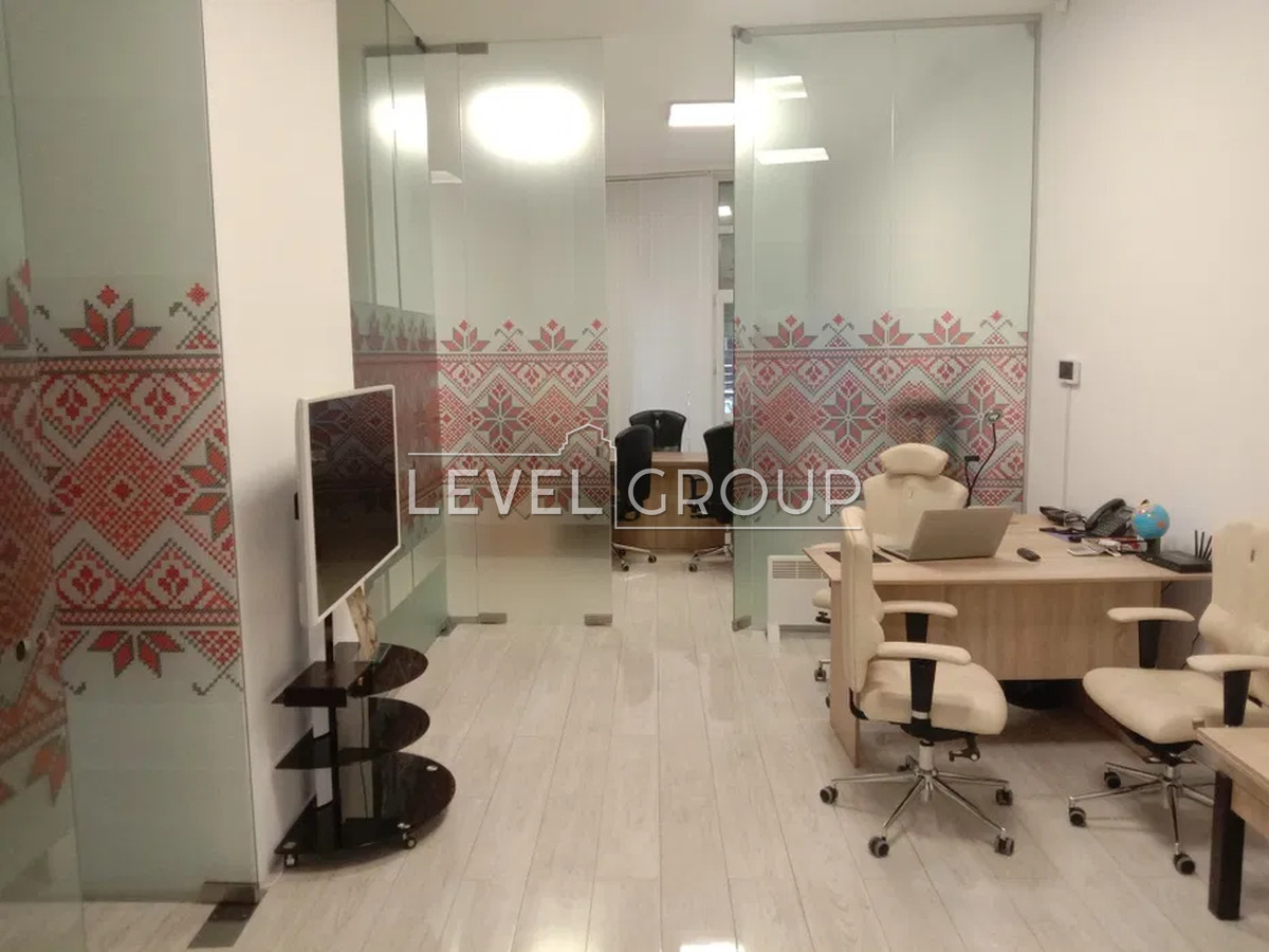 Yevhen Konovalets St. (Shchorsa), 36d