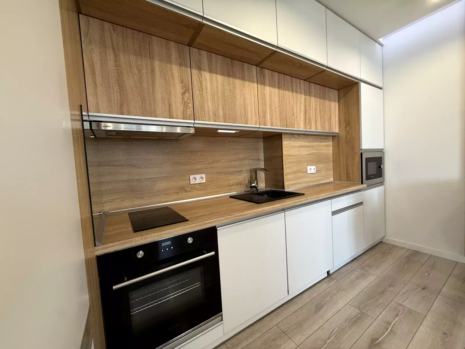 Предславинська вул., 55а