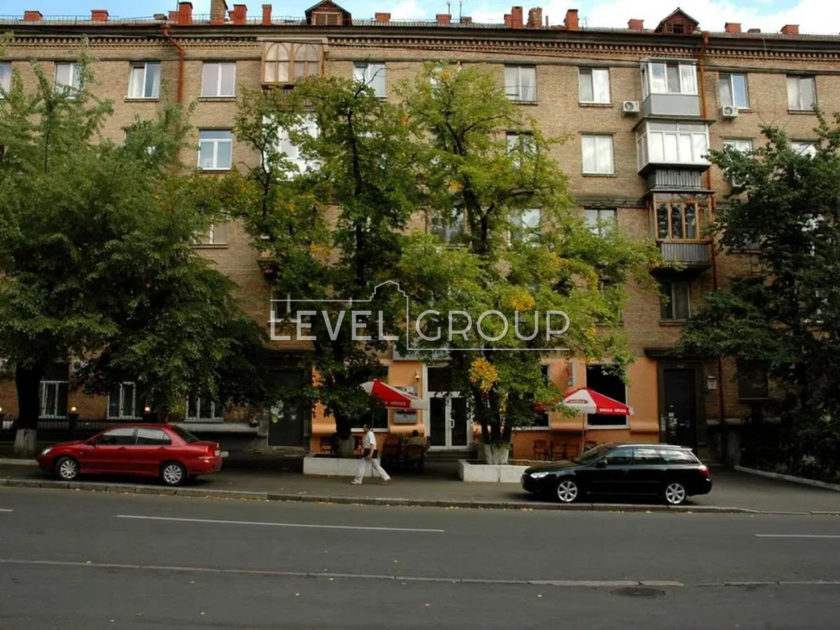 Тарасівська вул., 8а