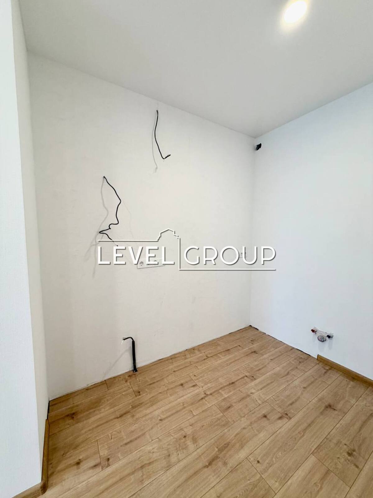 Всеволода Змієнка вул., 15/23