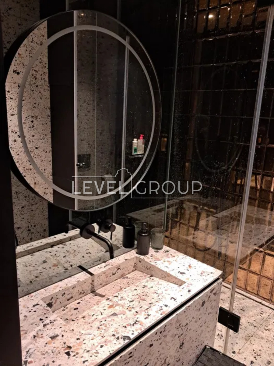 Андрія Верхогляда вул. (Михайла Драгомірова), 5