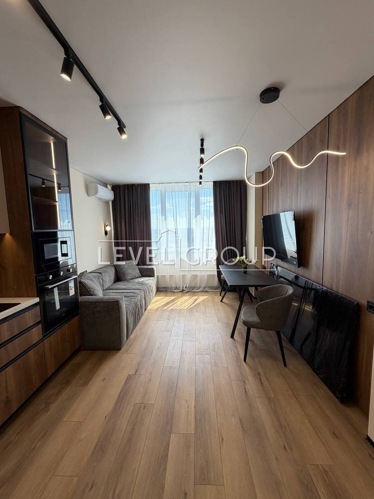 Oleksandra Olesia St., 17