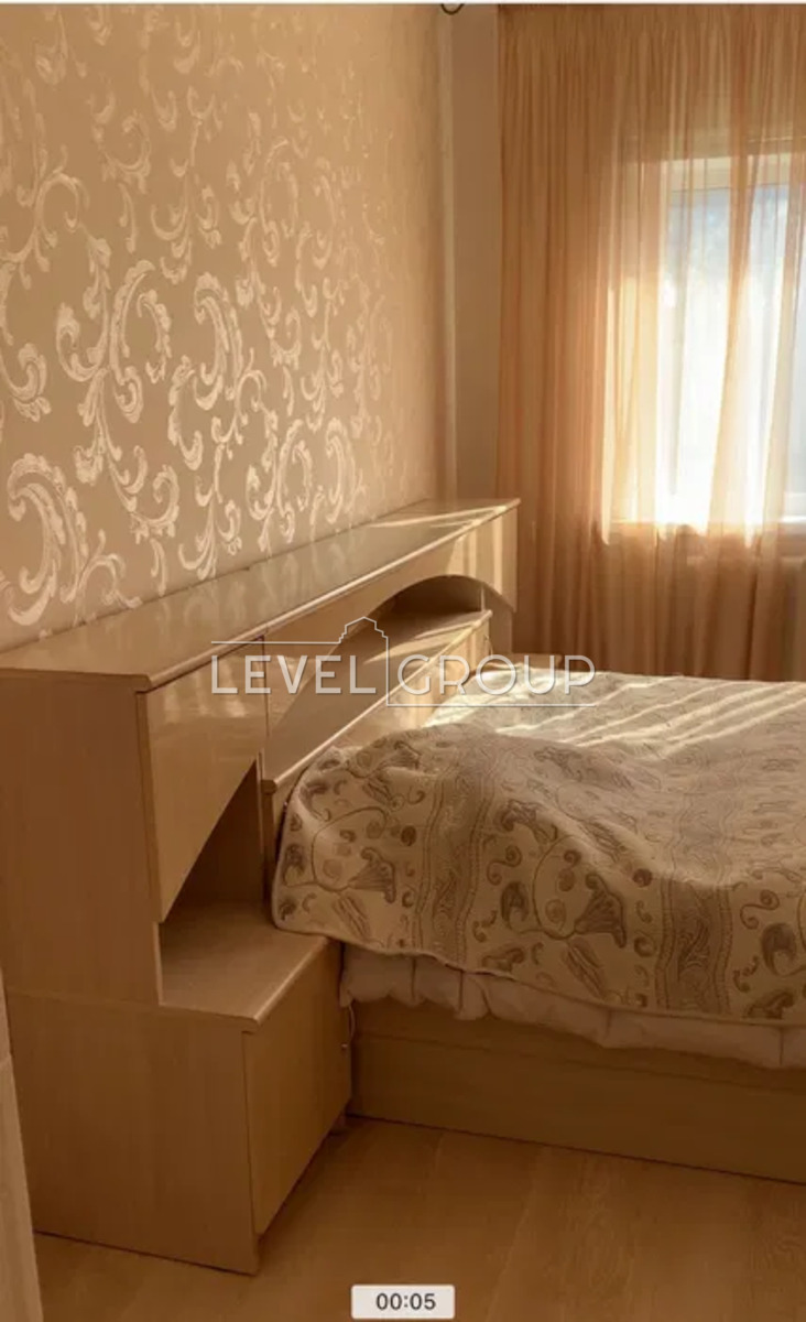Садова вул., 6