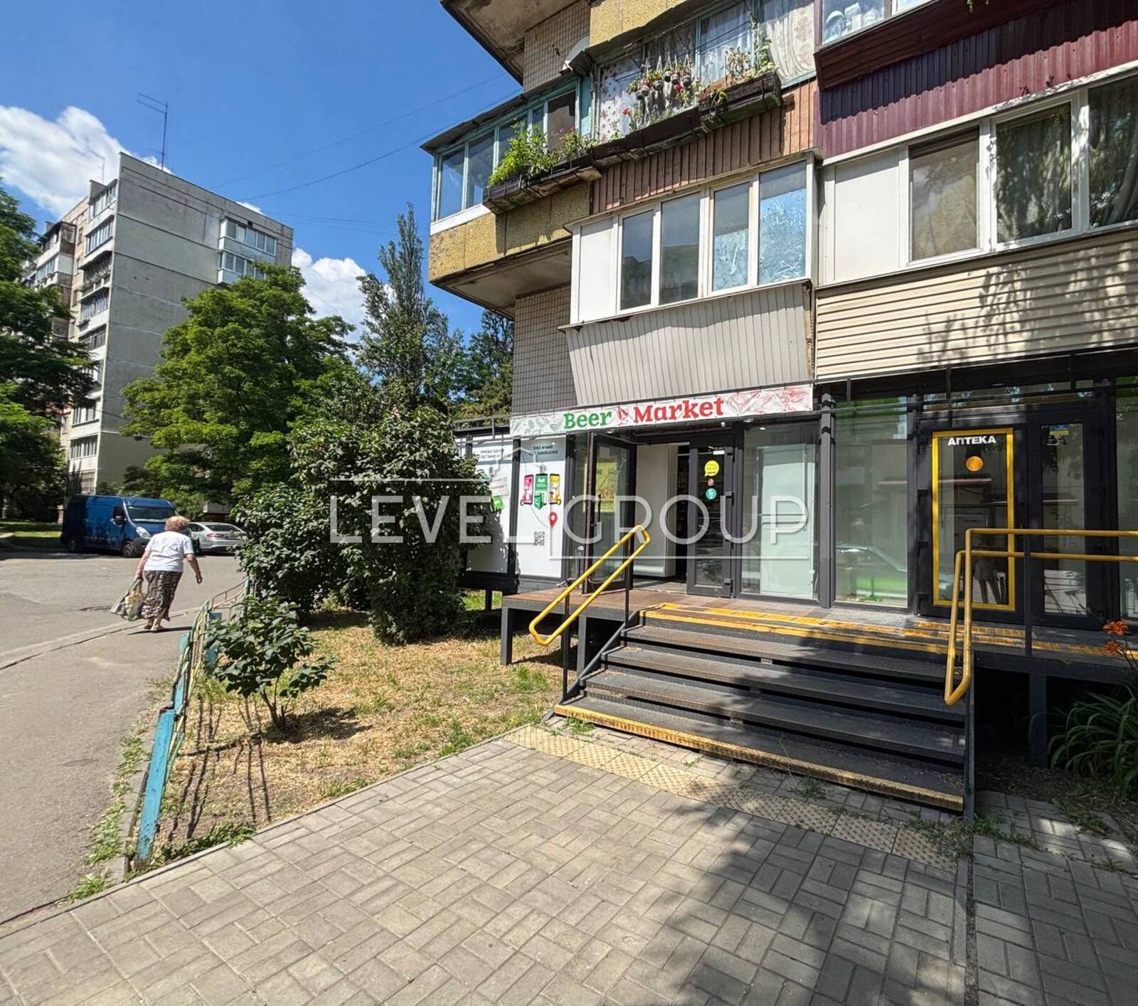 Автозаводська вул., 25