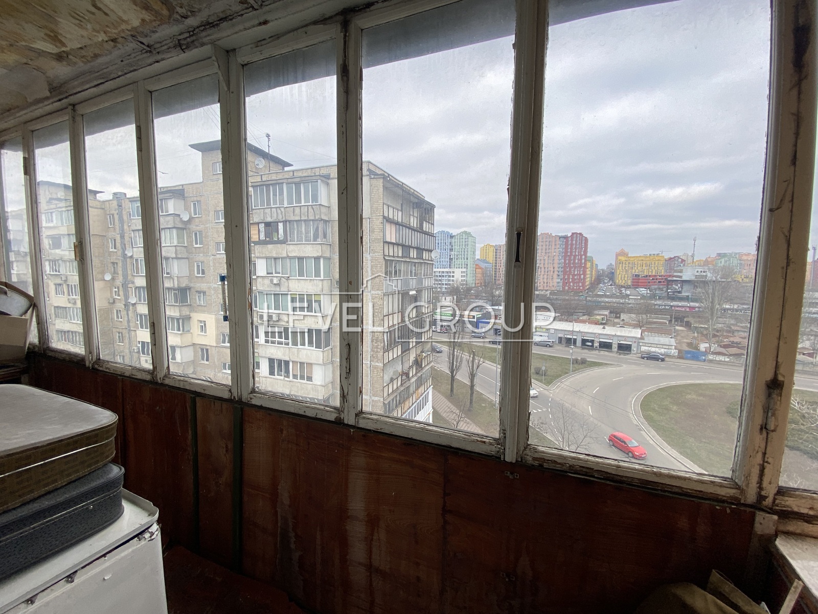 Павла Тичини просп., 21