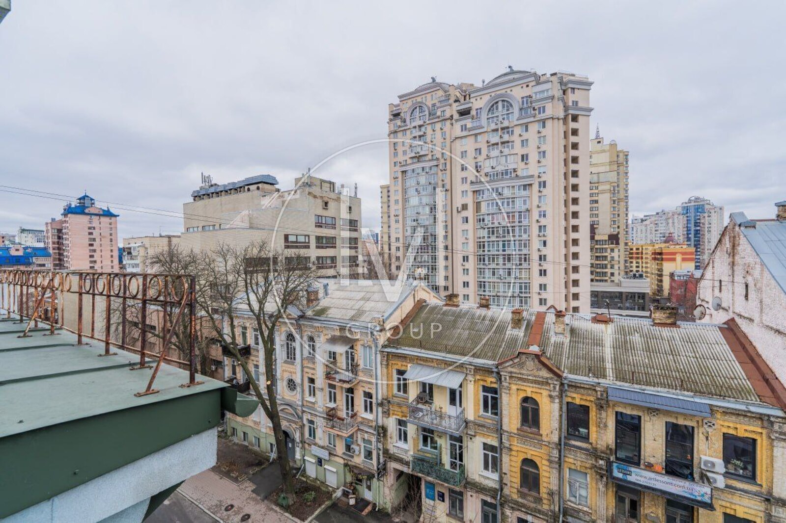 Oleksandr Konyskyi str. (Turgenievska), 76-78