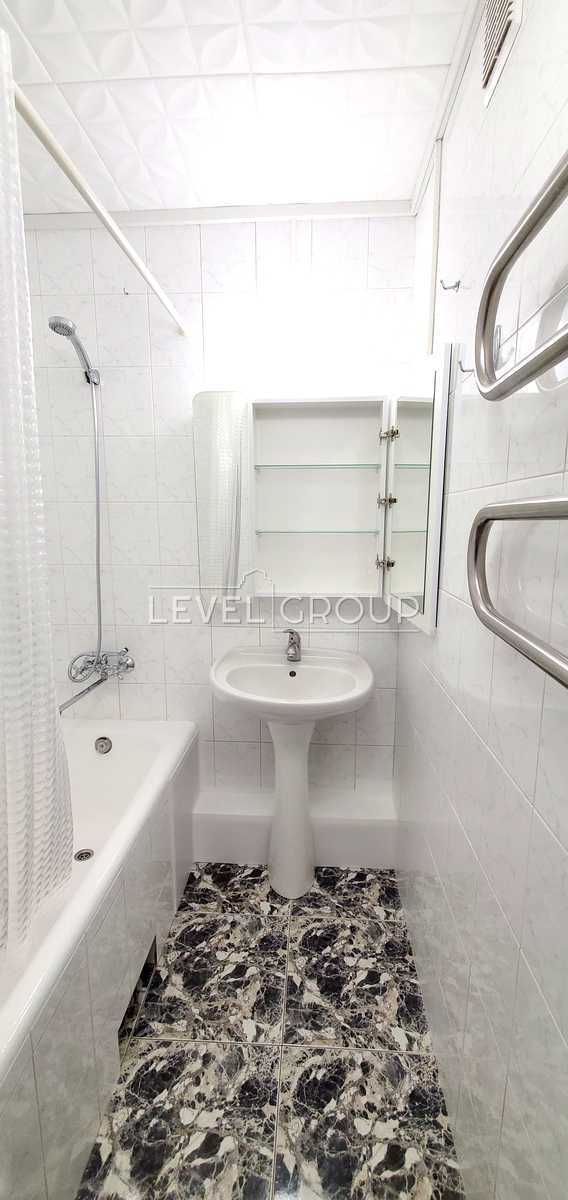 Olesya Honchara St., 96