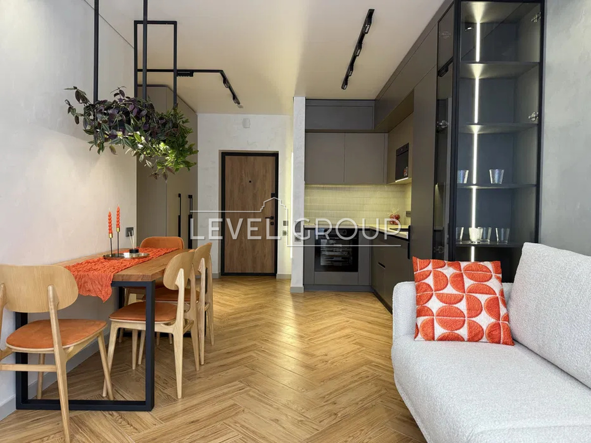 Oleksandra Olesia St., 27A