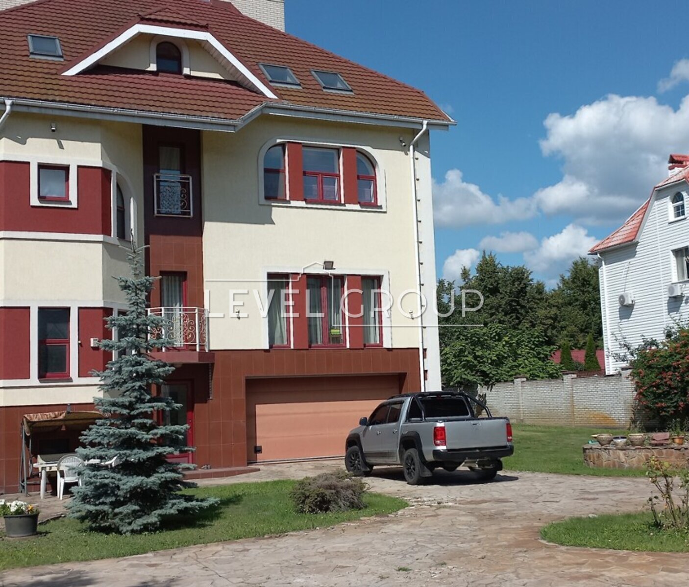 Квіткова вул., 1, 1а