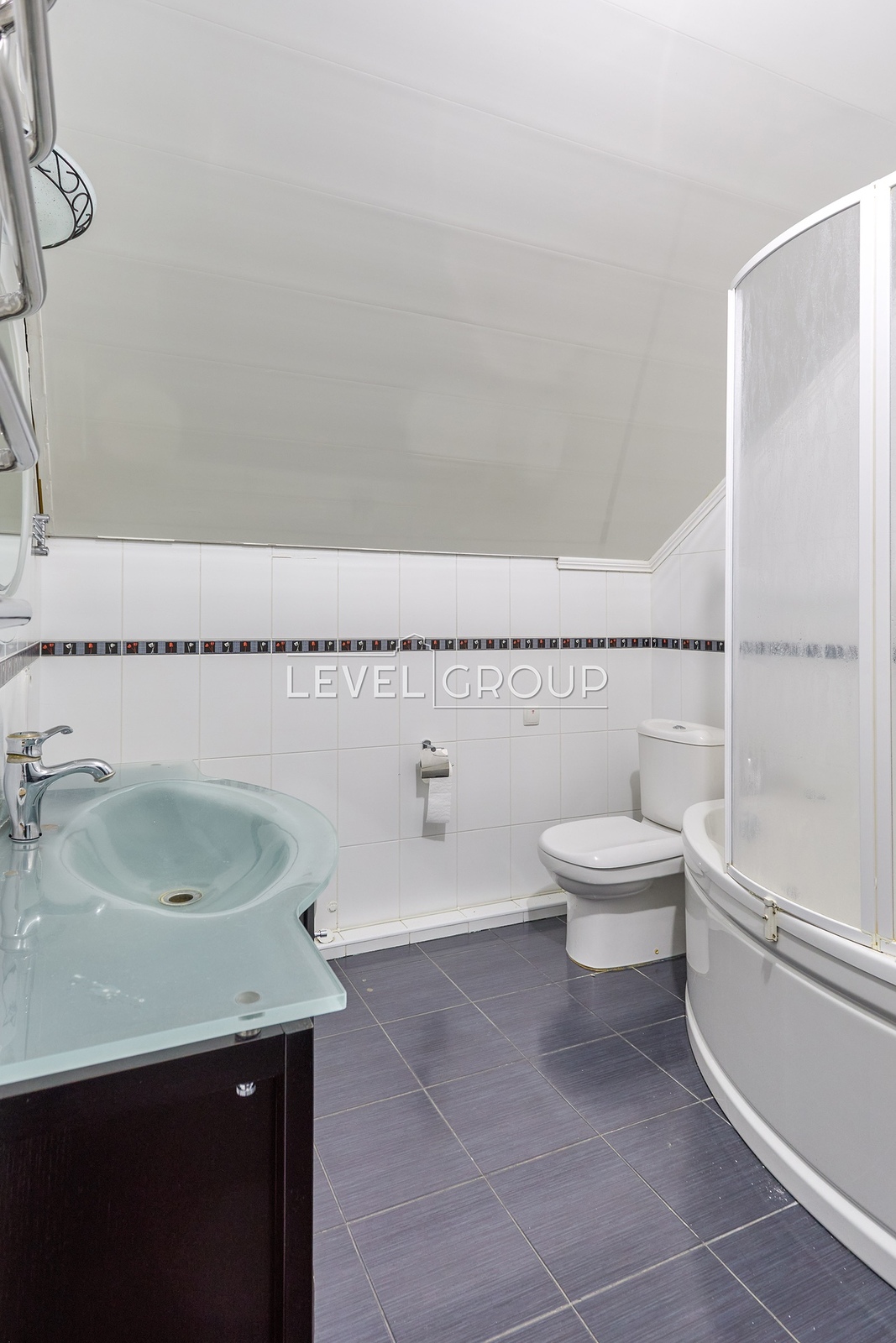 Ірпінська вул., 32