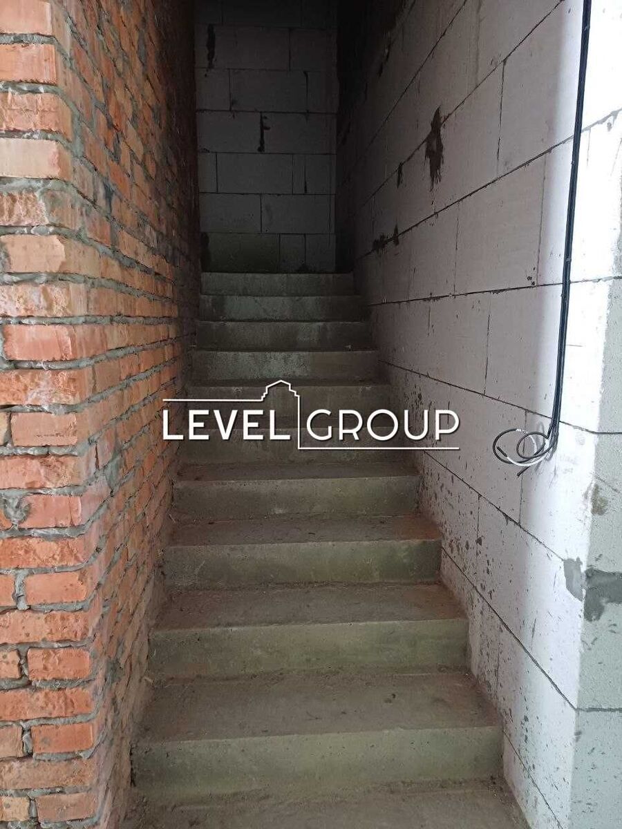 Turgeneva St., 16