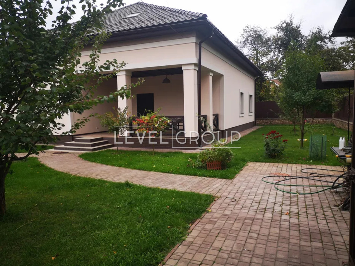 перша садова