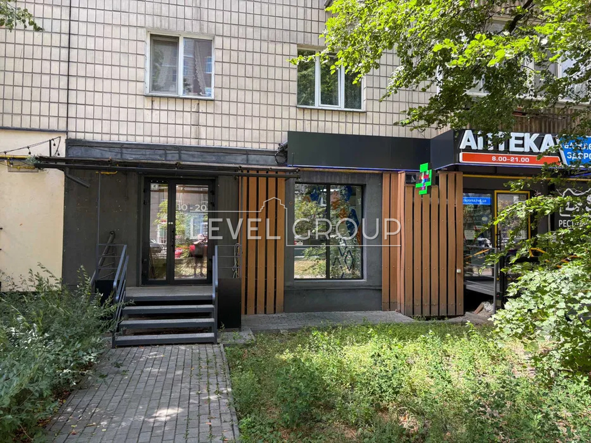 Василя Тютюнника вул. (Анрі Барбюса), 56