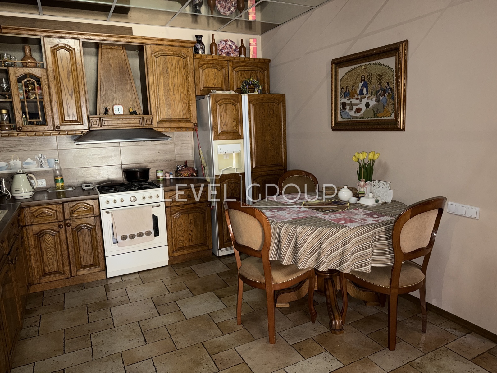 Yasnopolyanska, 33-G