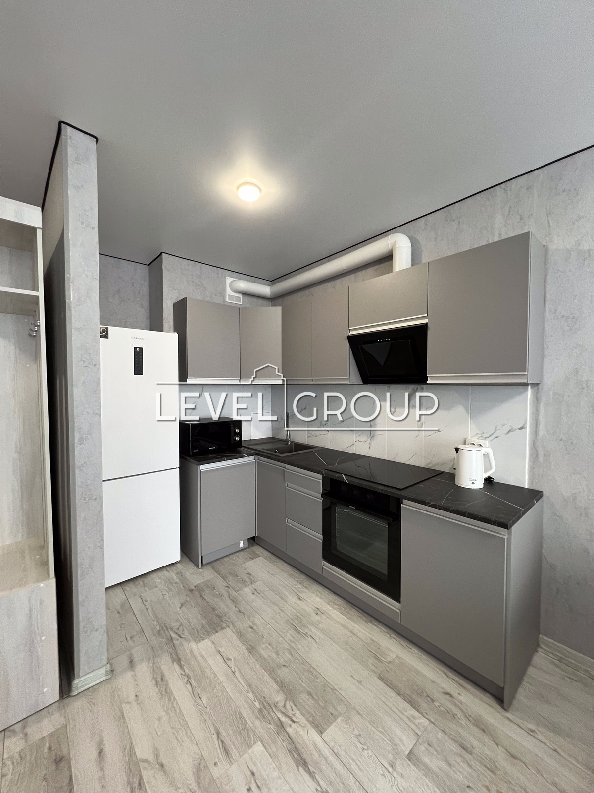 Krister Family Street, 14B