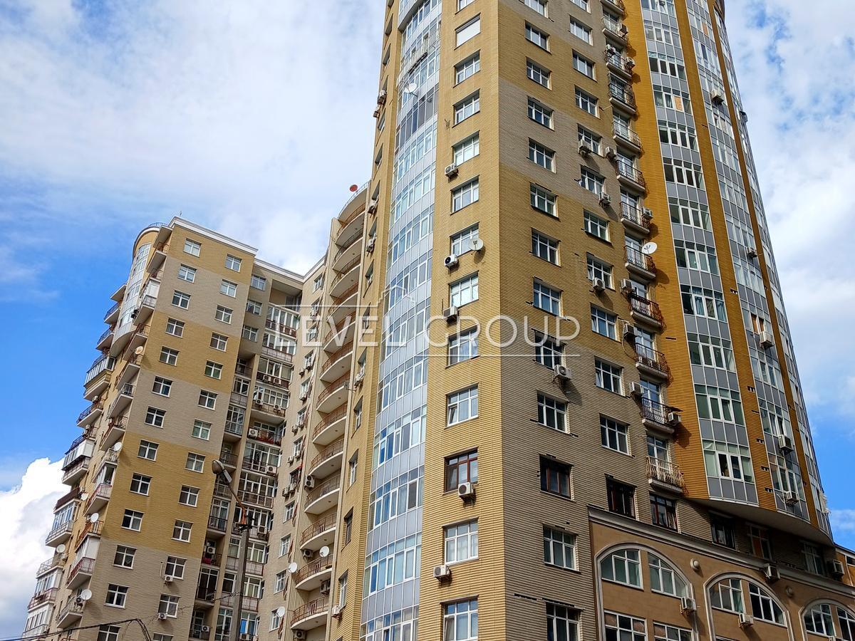 Antonovycha St. (Gorkogo), 1B