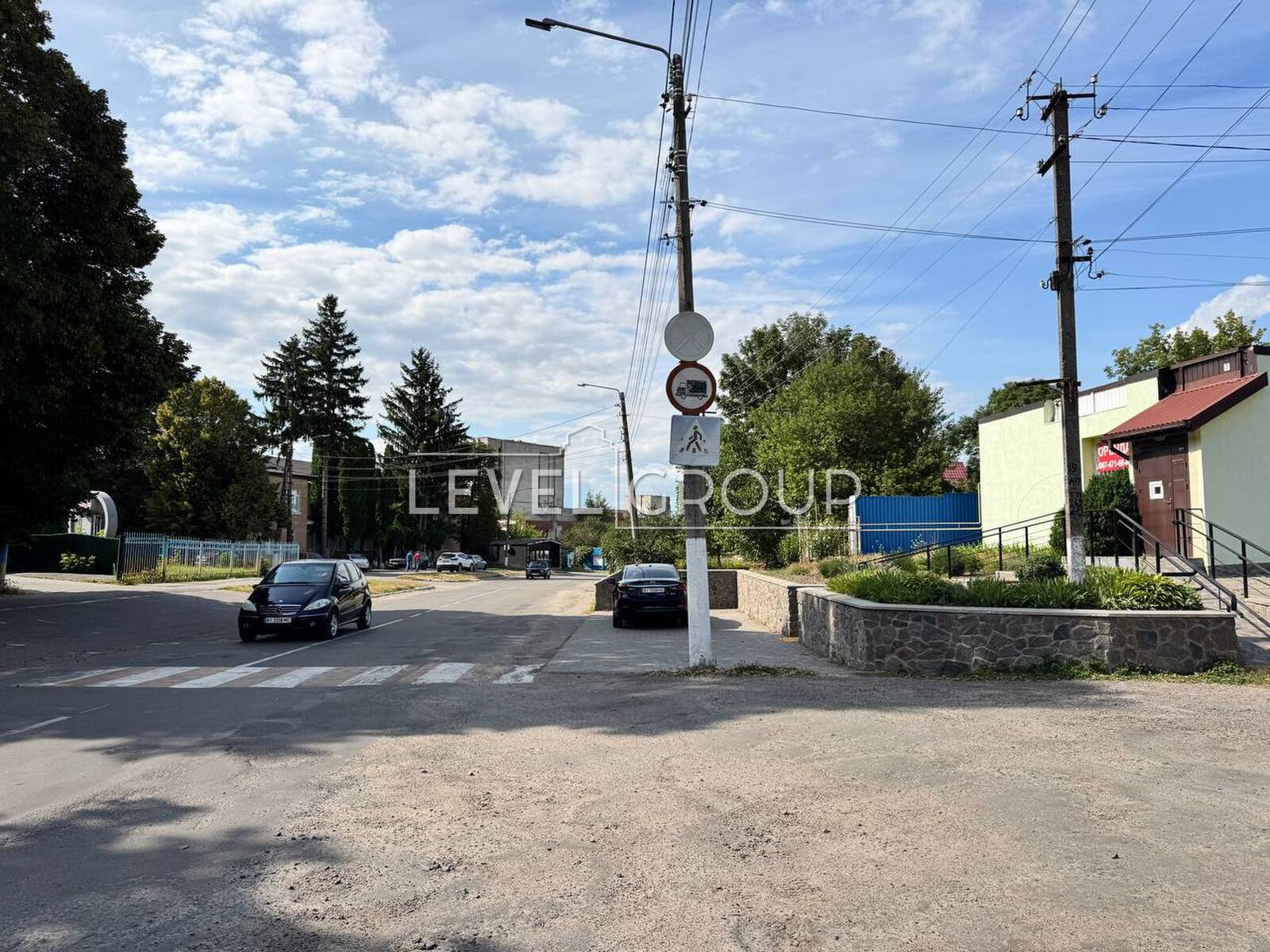 Цвіткова, 37