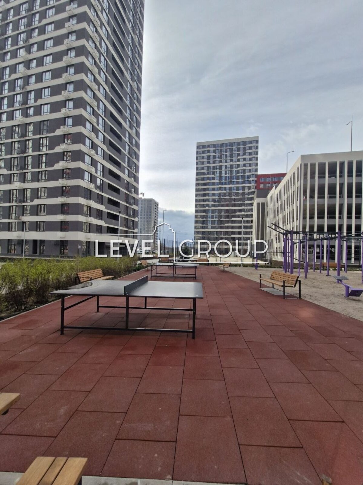 Всеволода Змієнка вул., 15/23