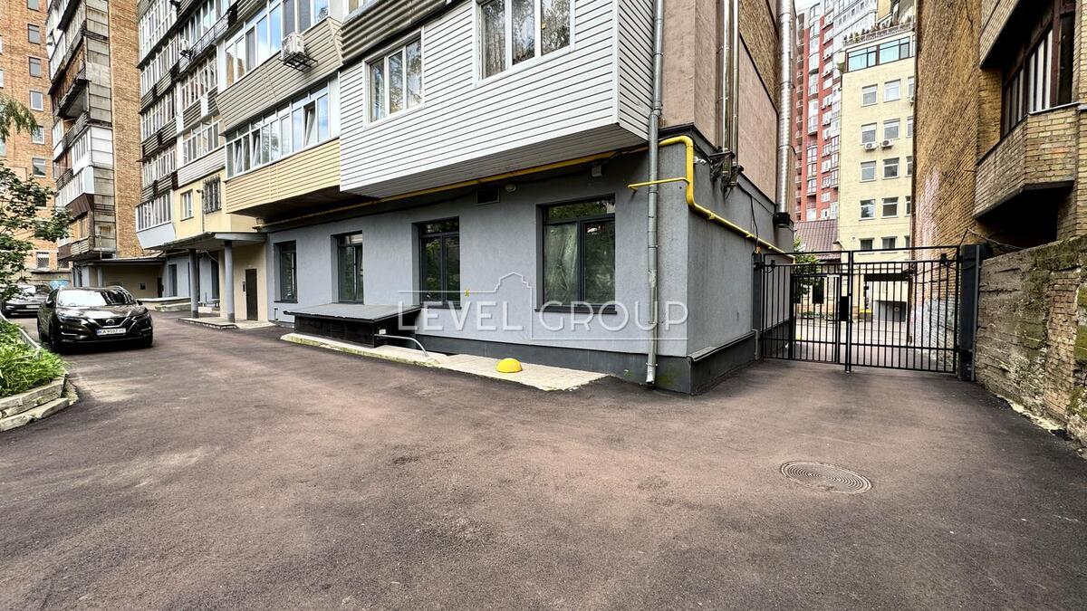 Павлівська вул., 4/8