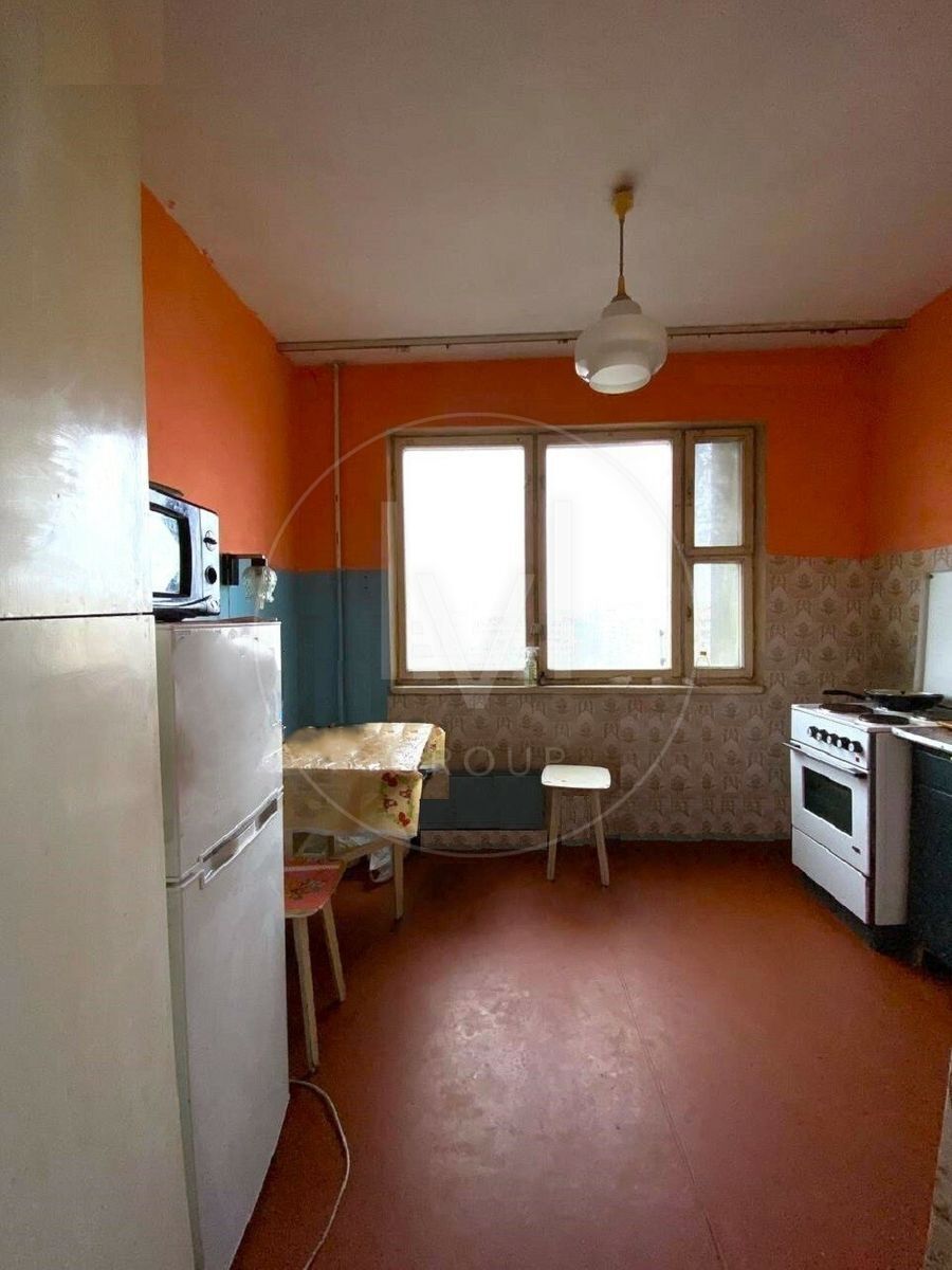 Oleksandra Makhova str. (Zholudeva), 4b