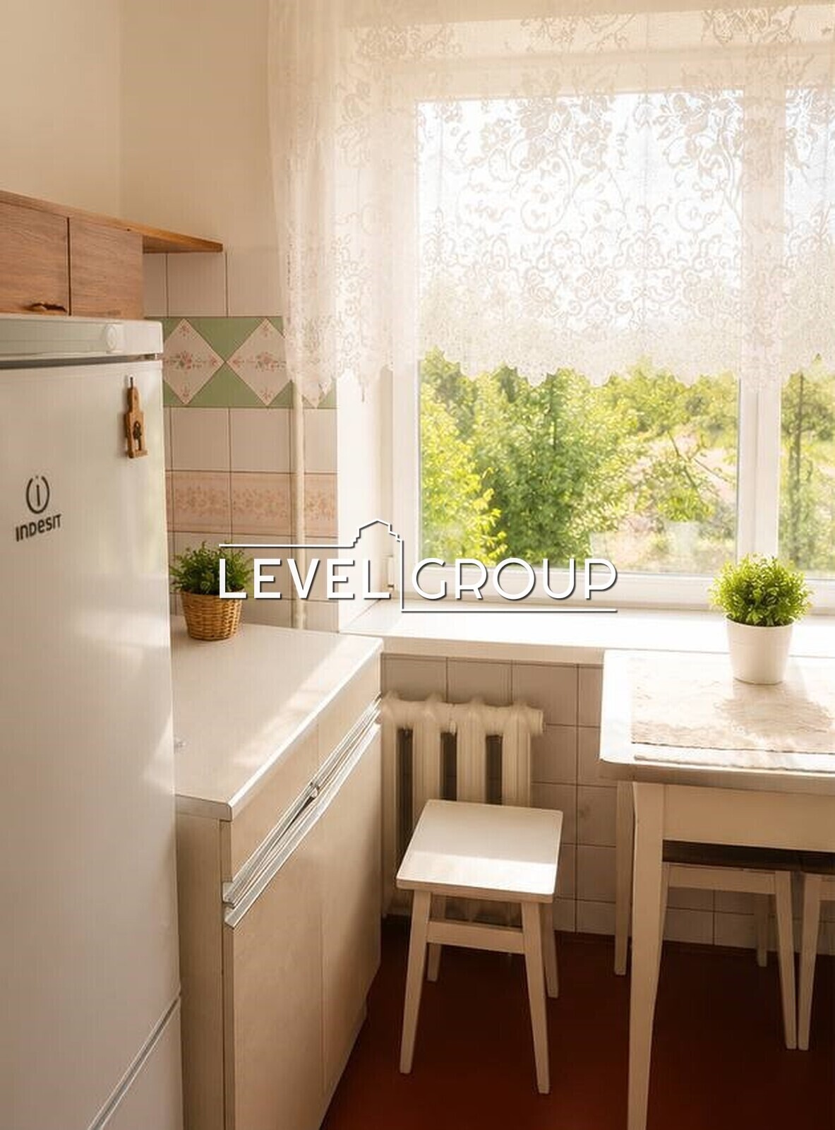 Европейського Союзу просп. (Правди), 64б