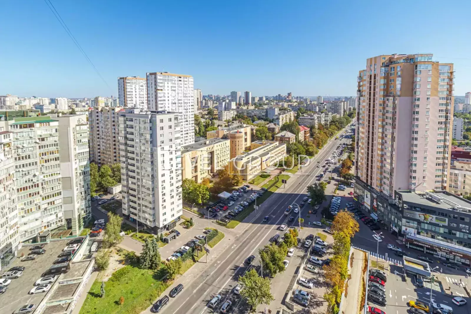Валерія Лобановського просп. (Червонозоряний), 4а