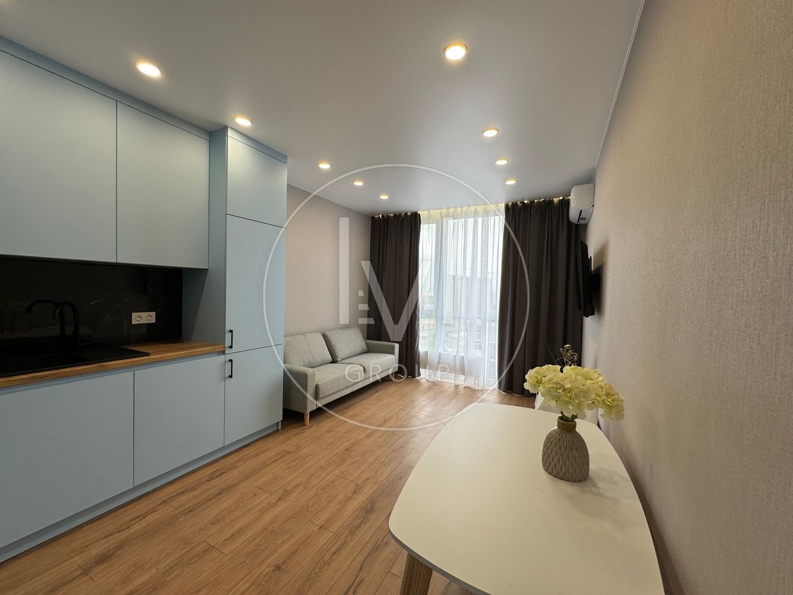 Prychalna St., 14