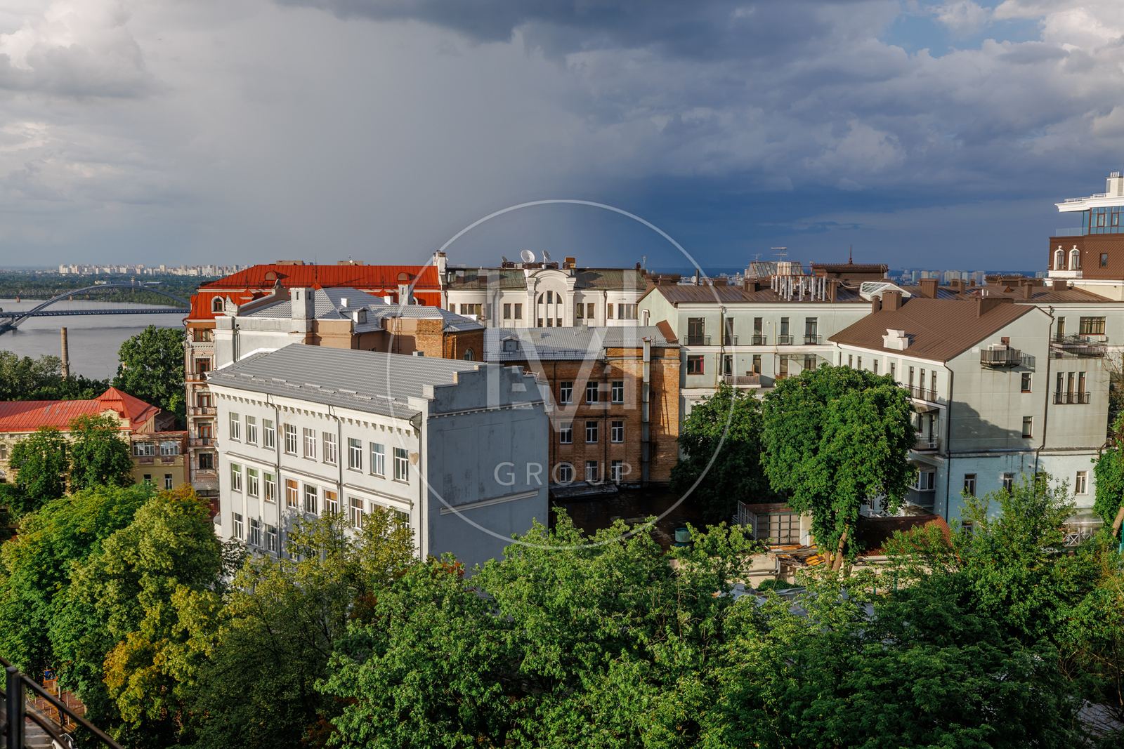 Volodymyrska St., 4