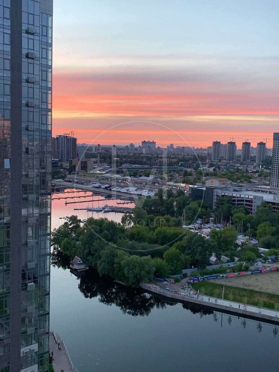 Трускавецька вул., 8
