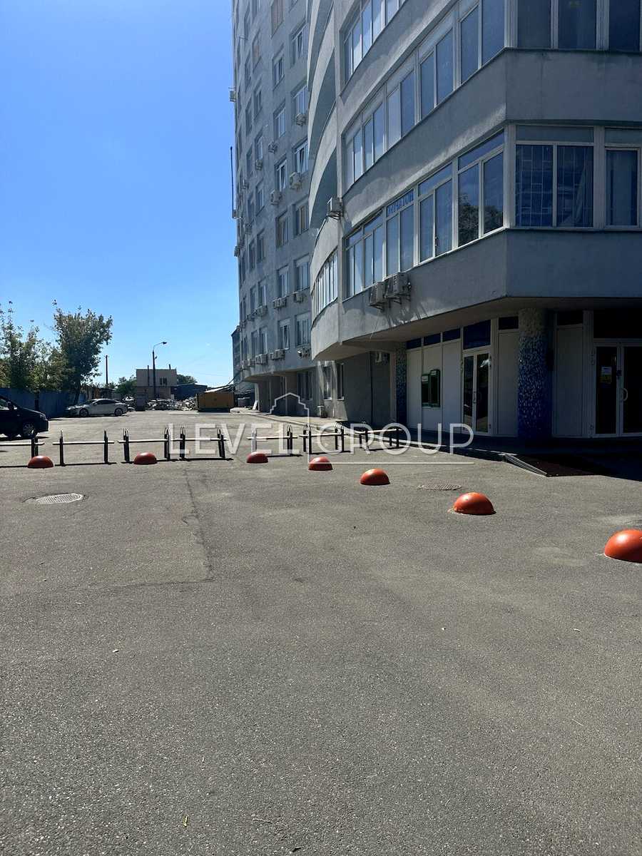 Ушинського вул., 40