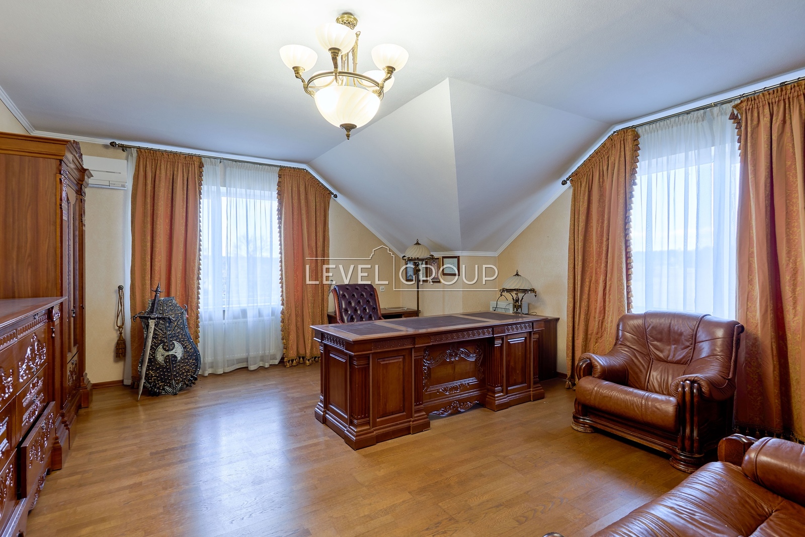 Ірпінська вул., 32