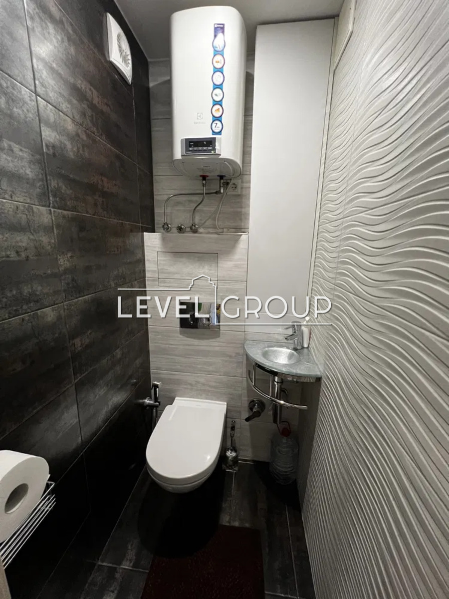 Architect Verbytskyi St., 8