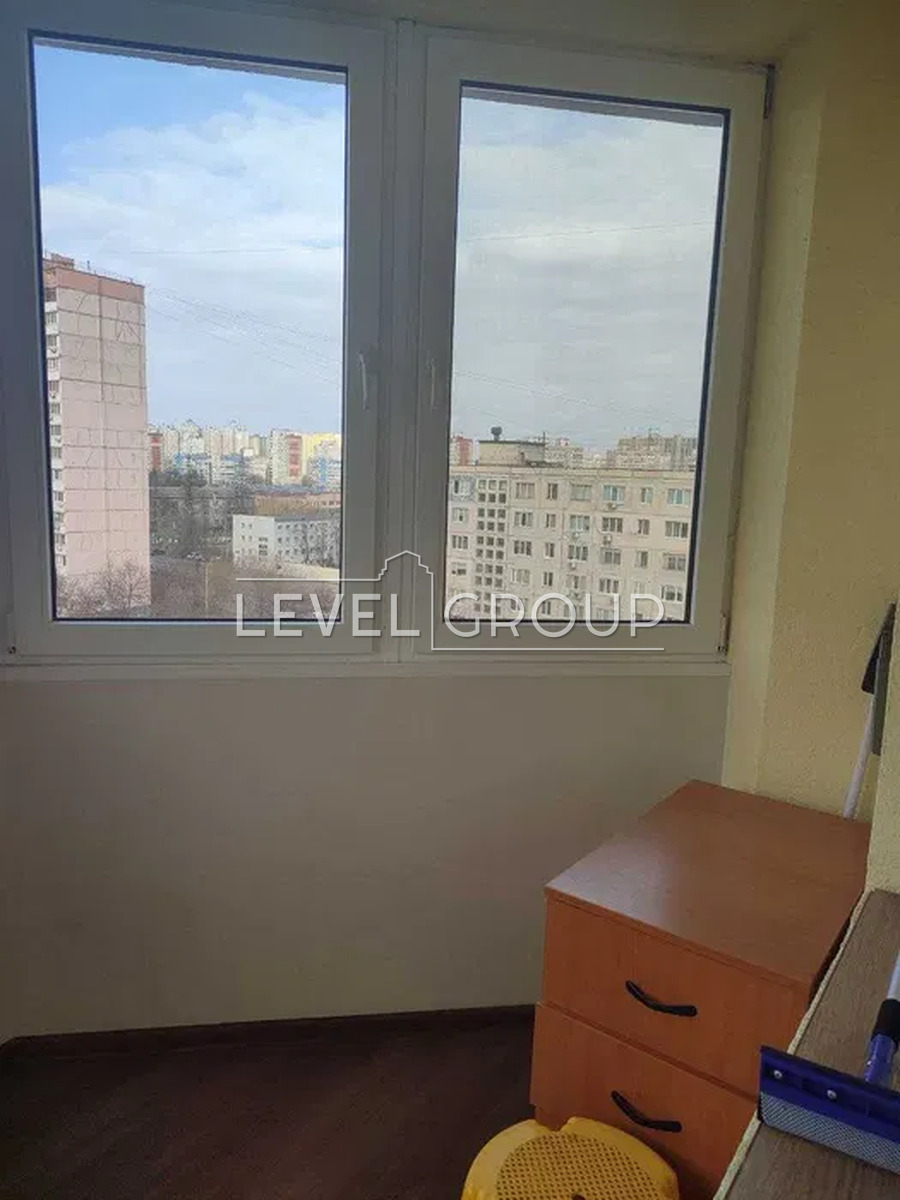 Makiivska St., 10B