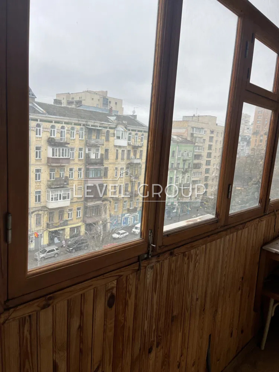 Sichovykh Striltsiv St. (Artema), 44