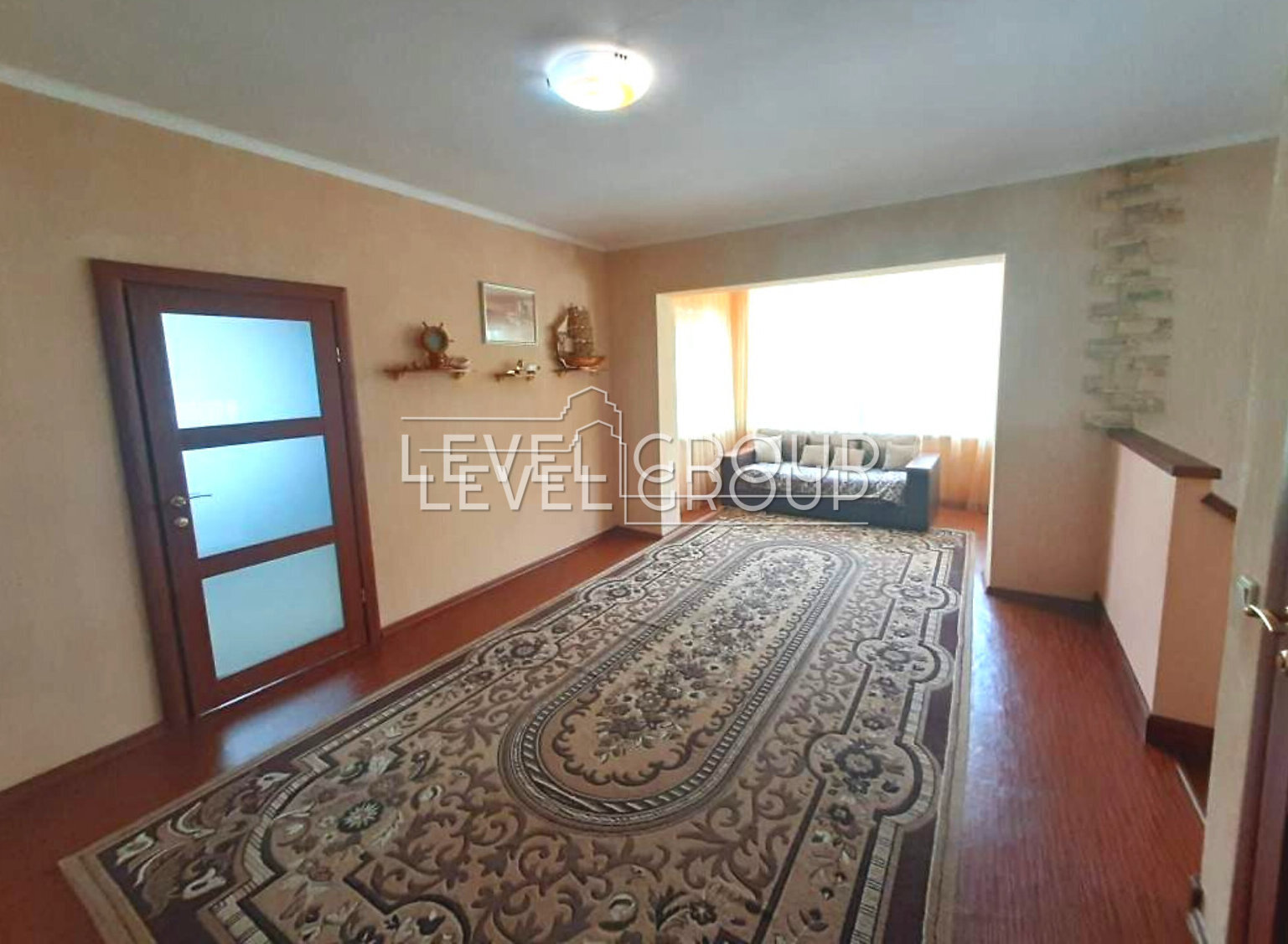 Zoryana St., 1