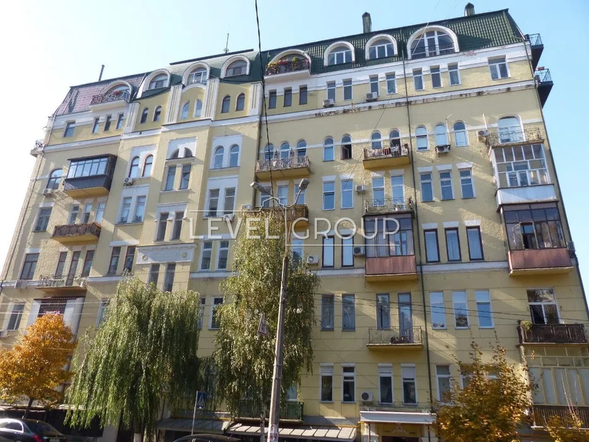 Круглоуніверситетська вул., 14